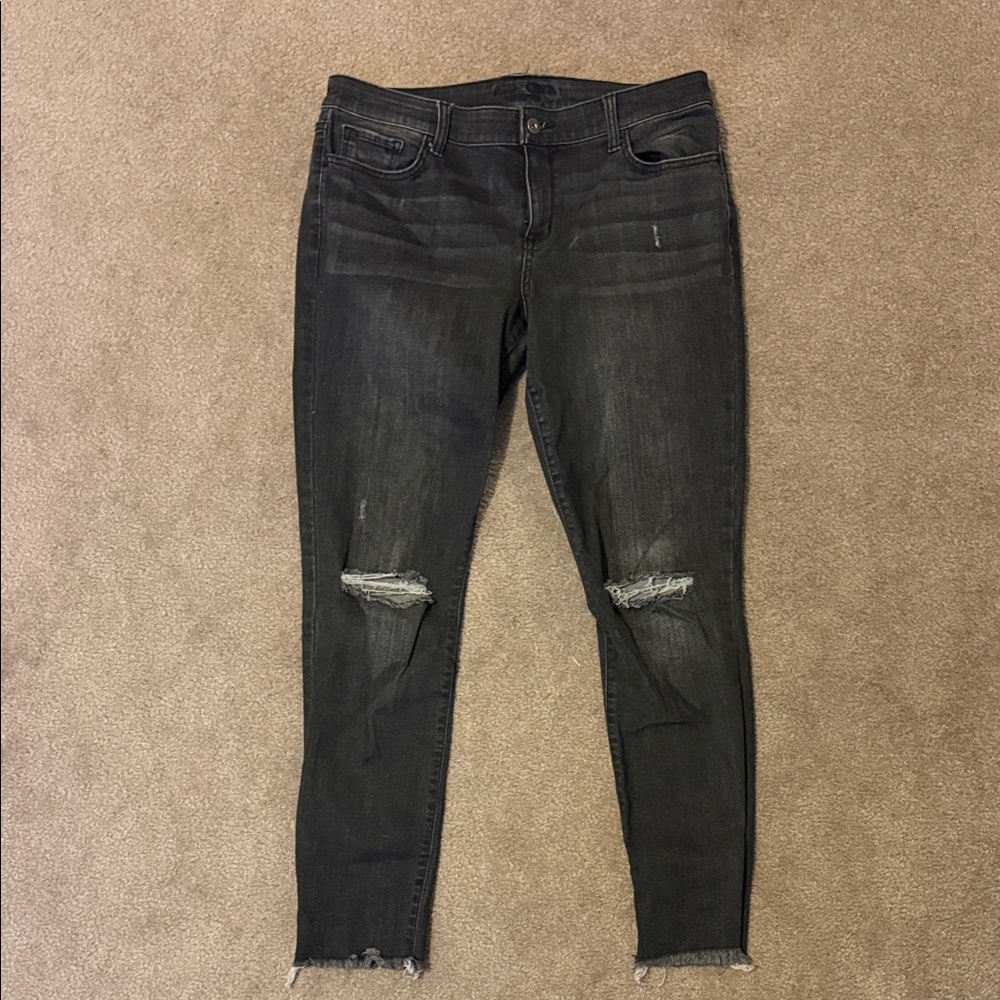 Arizona Jean Company Women's Black Distressed Skinny Jeans